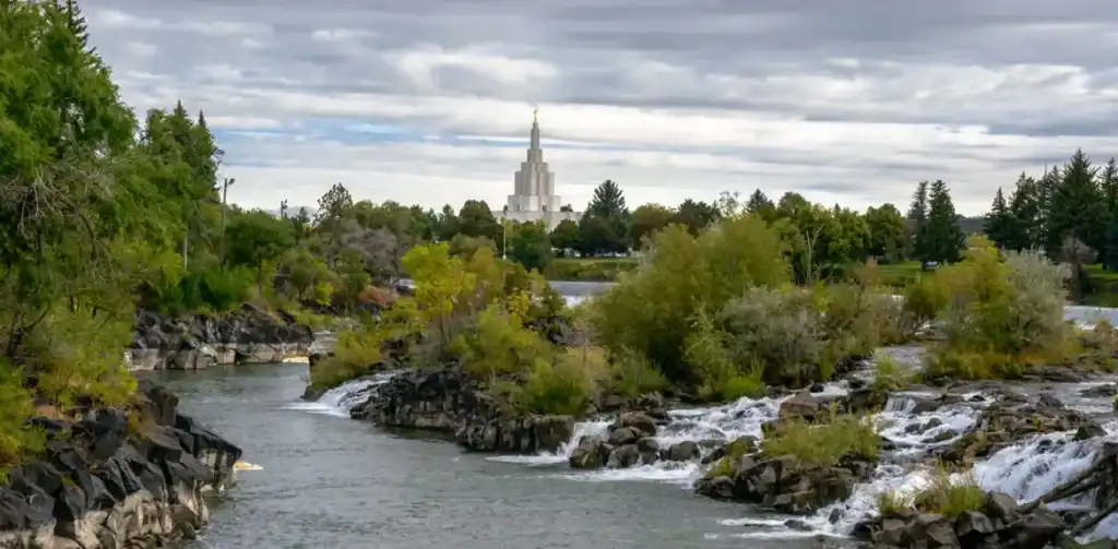 a featured image of Things to Do in Idaho Falls - Top Attractions and Activities